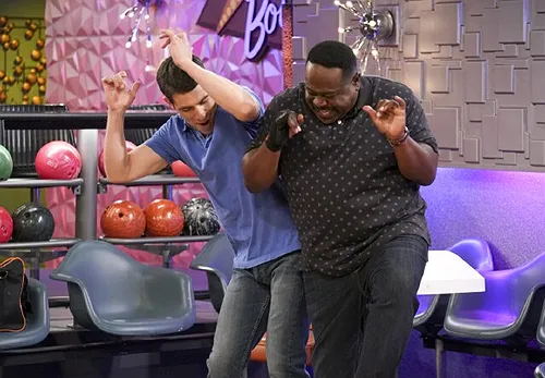 CBS Scores with an Interactive Bowling Night to Promote “The Neighborhood”