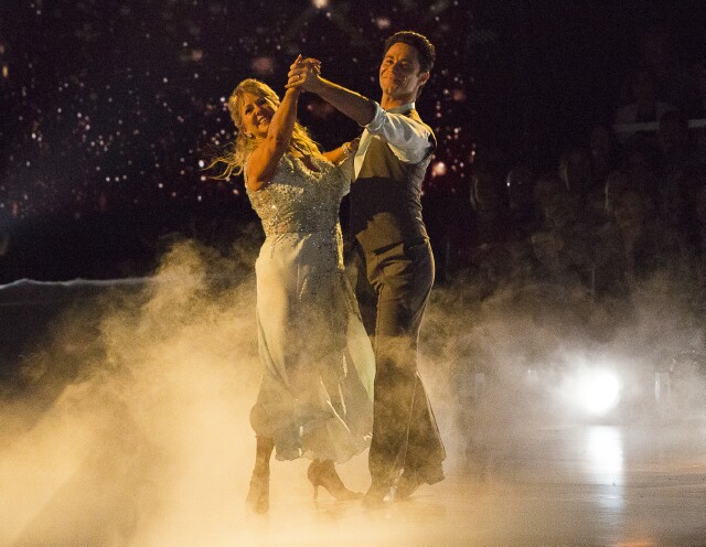 Cover image for article: Tonya Harding Dazzles on "Dancing with the Stars"