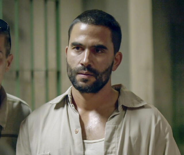 Cover image for  article: Telemundo's Thrilling "El Recluso" Is "Prison Break" Meets "Taken"