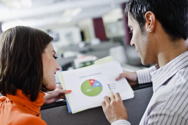 Cover image for article: The Digital Media Landscape & 4 Evolving Business Models - Steve Bookbinder-Digital Media Training