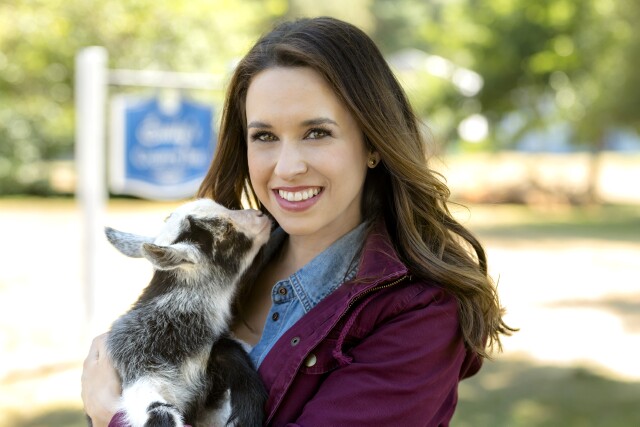 Cover image for  article: Lacey Chabert on Her Hallmark Franchise, Plus “Party of Five” and “Mean Girls”