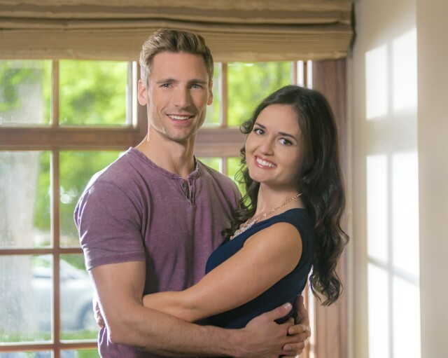 Cover image for  article: Hallmark Favorite Andrew Walker on His New Movie "Love in Design"