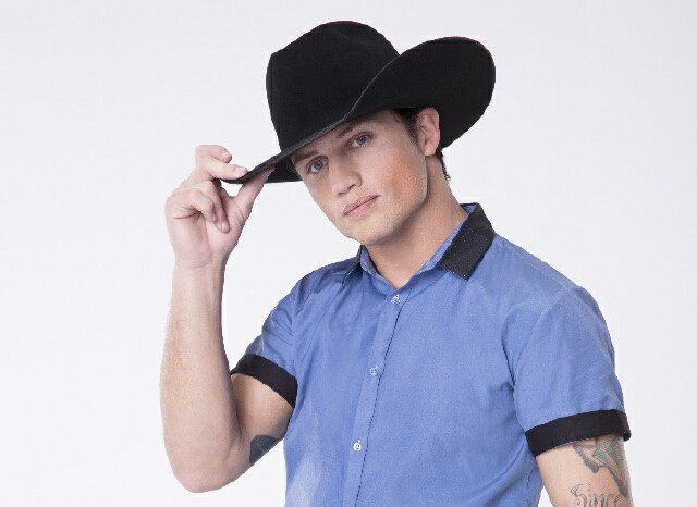 Cover image for article: “DWTS” -- Bonner Bolton On the Aftermath of Handgate