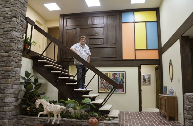 Cover image for  article: A Visit to HGTV’s "Brady Bunch" House Is An Experience Unlike Any Other