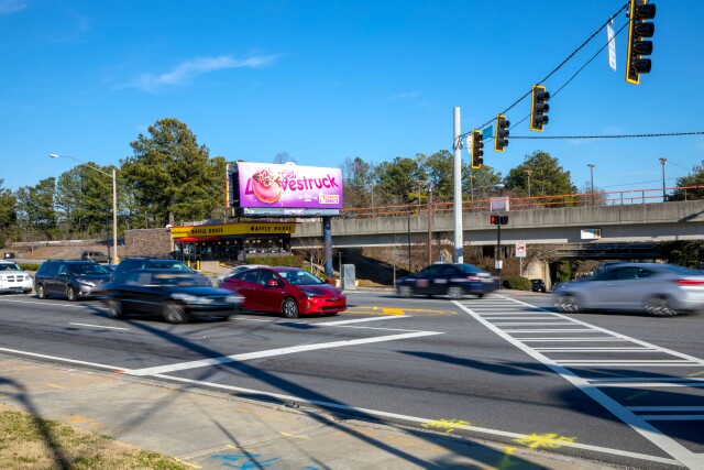 Cover image for article: OOH Trends That Turn Up the Heat for Valentine’s Day