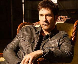 Cover image for article: TNT Turns to Fan Quotes to Promote "Dark Blue"