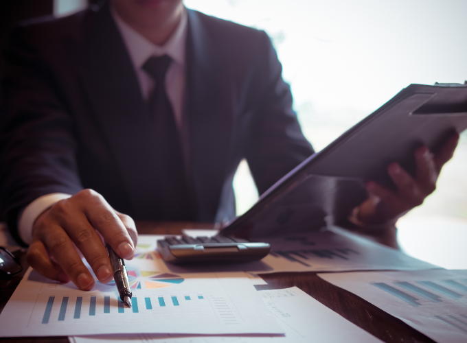 Cover image for  article: Advertising During Uncertain Times