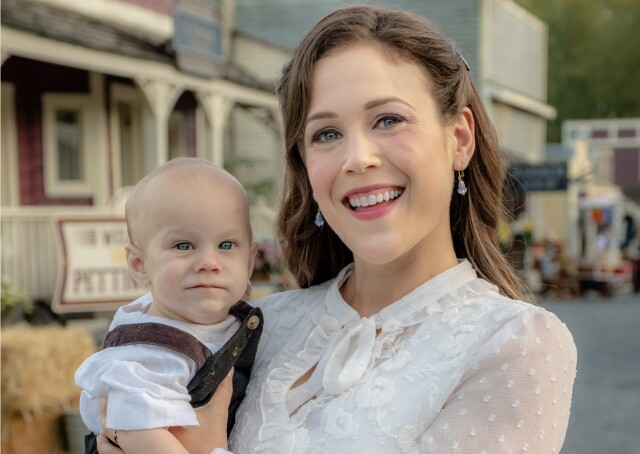 Cover image for  article: Hallmark Channel's "When Calls the Heart" Finishes Its Sixth Season on Top