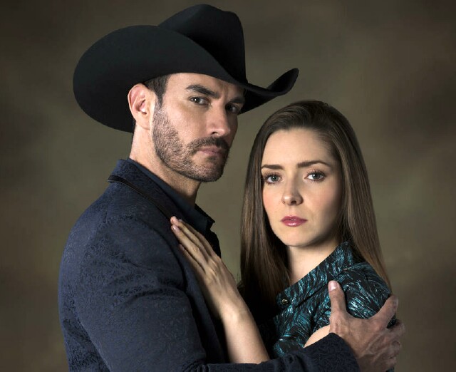 Cover image for article: Univision Takes on Serious Issues in "La Doble Vida de Estela Carrillo"