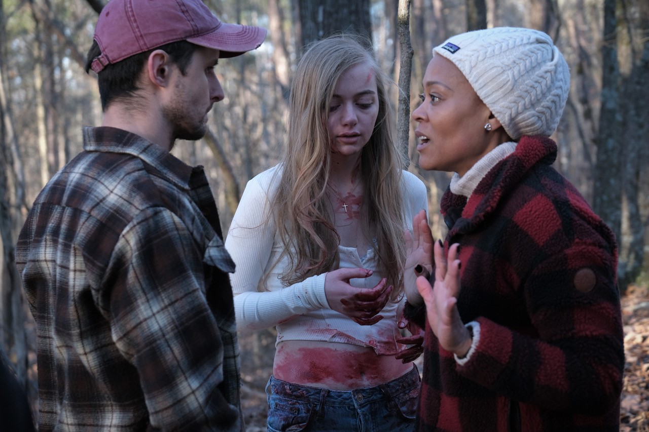 Cover image for article: Robin Givens Makes Her Directorial Debut with Lifetime's "A Murder to Remember"