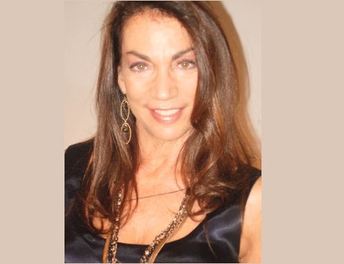 Cover image for article: Latino Television Networks Muy Caliente at Upfronts - Hillary Atkin