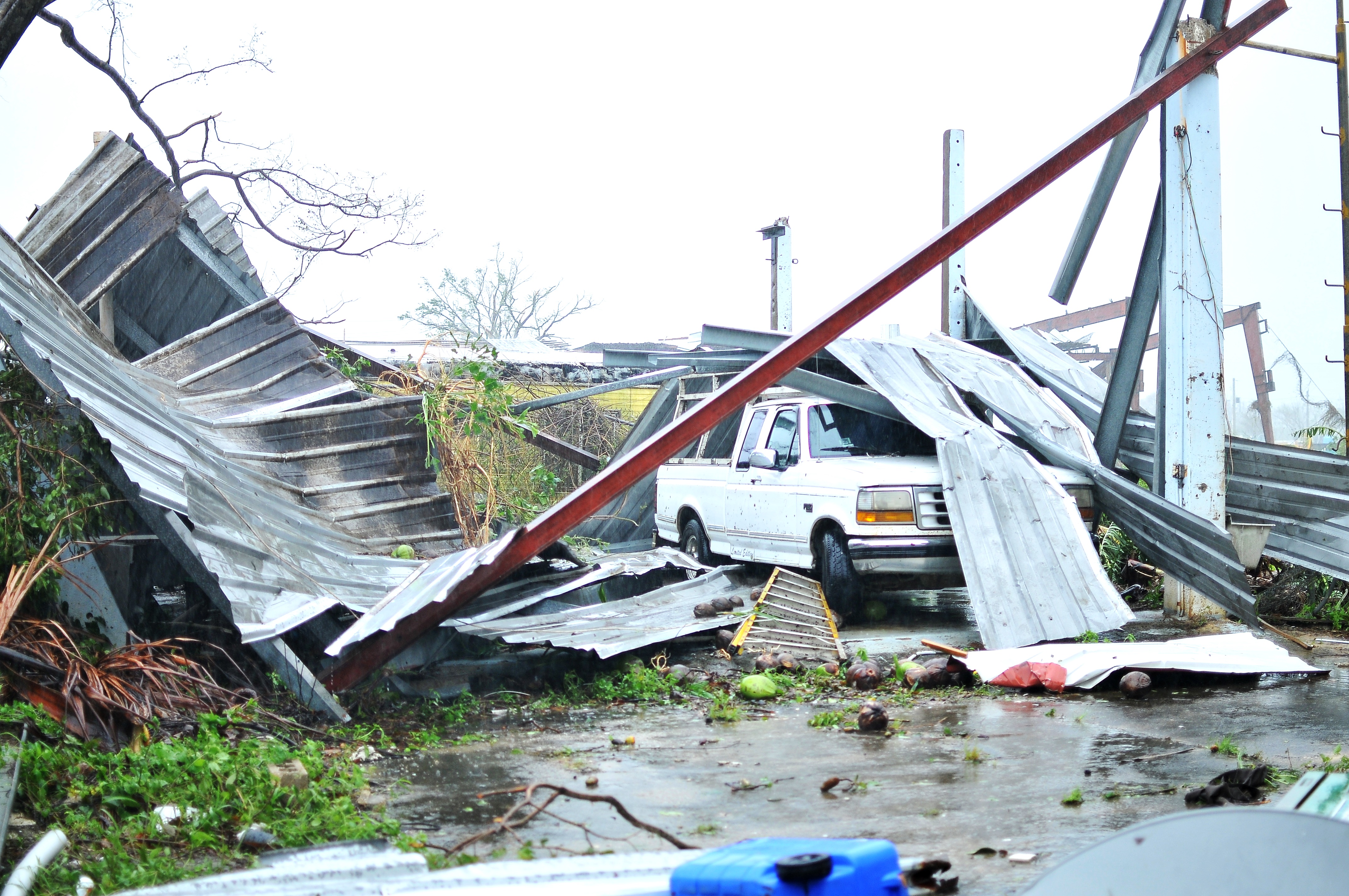 Cover image for  article: Nielsen's Brad Kelly on the Importance of AM/FM Radio During Natural Disasters