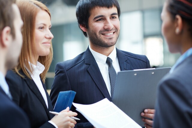 Cover image for article: Consultant Gives Clients Free Advice Following Media Transparency Reports!