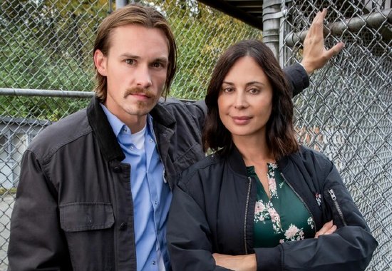 Catherine Bell on Her New Ripped-from-the-Headlines Lifetime Movie "Jailbreak Lovers"