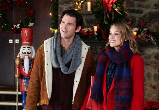 Kayla Wallace and Kevin McGarry Reteam for Hallmark Channel's "My Grown-Up Christmas List"