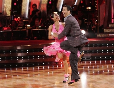 Cover image for  article: "American Idol" Sings while "DWTS" Dances: Tuesday's Knockout Night of Reality TV