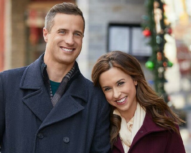 Cover image for  article: Lacey Chabert Hopes "Pride, Prejudice and Mistletoe" Will Become a Holiday Tradition