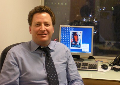 Cover image for article: Portada: The Spaniards are entering the U.S. and Latin American Digital Media Markets! - Marcos Baer