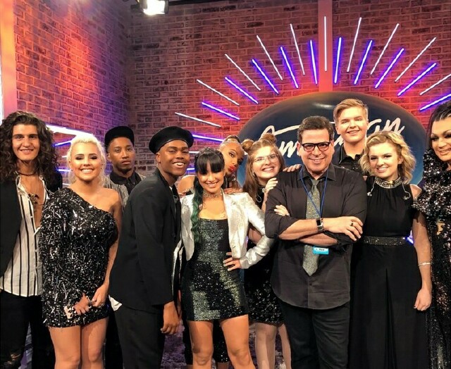 Cover image for  article: "Live with Michael" on Instagram Live Is a Must for "American Idol" Fans Past and Present