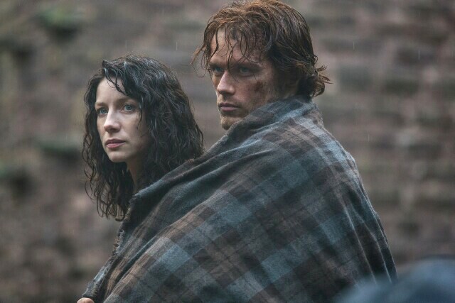 Cover image for  article: The Top Shows of 2015, No. 16: Starz’ “Outlander,” HBO’s “Game of Thrones”