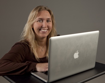 Cover image for article: The Impact of Social Media on College Students' Future Careers - Sara Nahrwold - MediaBizBloggers