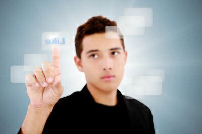 Cover image for article: Seven Ways Media Companies Can Rock at Social -- Radha Subramanyam, Clear Channel Media and Entertainment