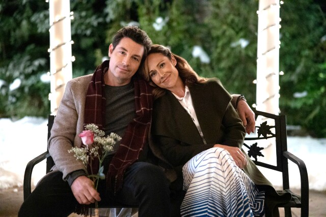 Cover image for  article: Brennan Elliott and Nikki DeLoach Usher in Hallmark's DaySpring with "The Gift of Peace"