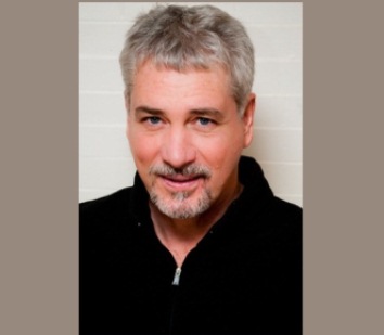 Cover image for  article: Social Lessons from the King - It's Being Human That's the Hard Part - Tom Troja