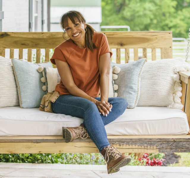 Cover image for  article: Rachel Taylor of HGTV's "Curb Appeal Xtreme" Opens Up About her Eclectic Career (PODCAST)