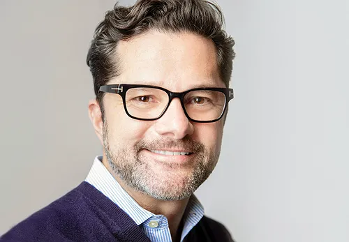 A Conversation with Verizon’s Warren Chase About In-House Agencies