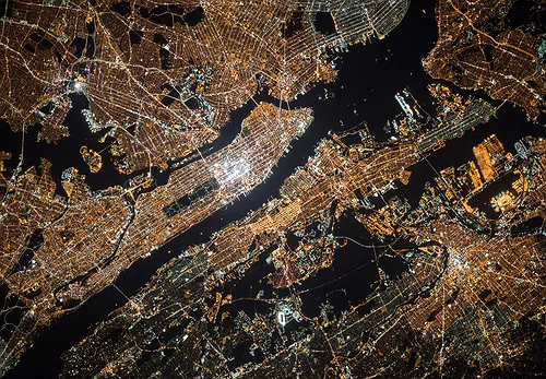 Buy Local. Reach National. Technology and the Rise of the Unwired Network