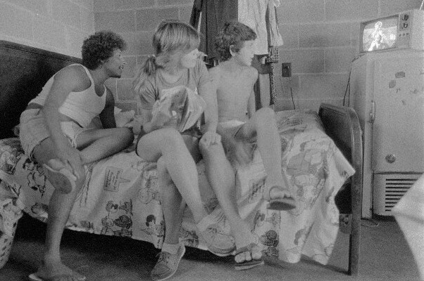 Cover image for article: The Greatest TV Story of 2015 is the Rise of Smart TVs