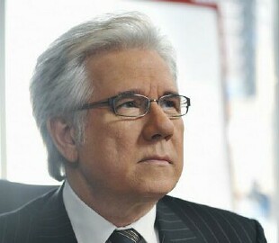 Cover image for  article: "Boston Legal" Broadcast Blast: David E. Kelley vs. the Networks