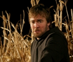 Cover image for  article: Dawson Leery Uses Criminal Minds to Become James Van Der Beek