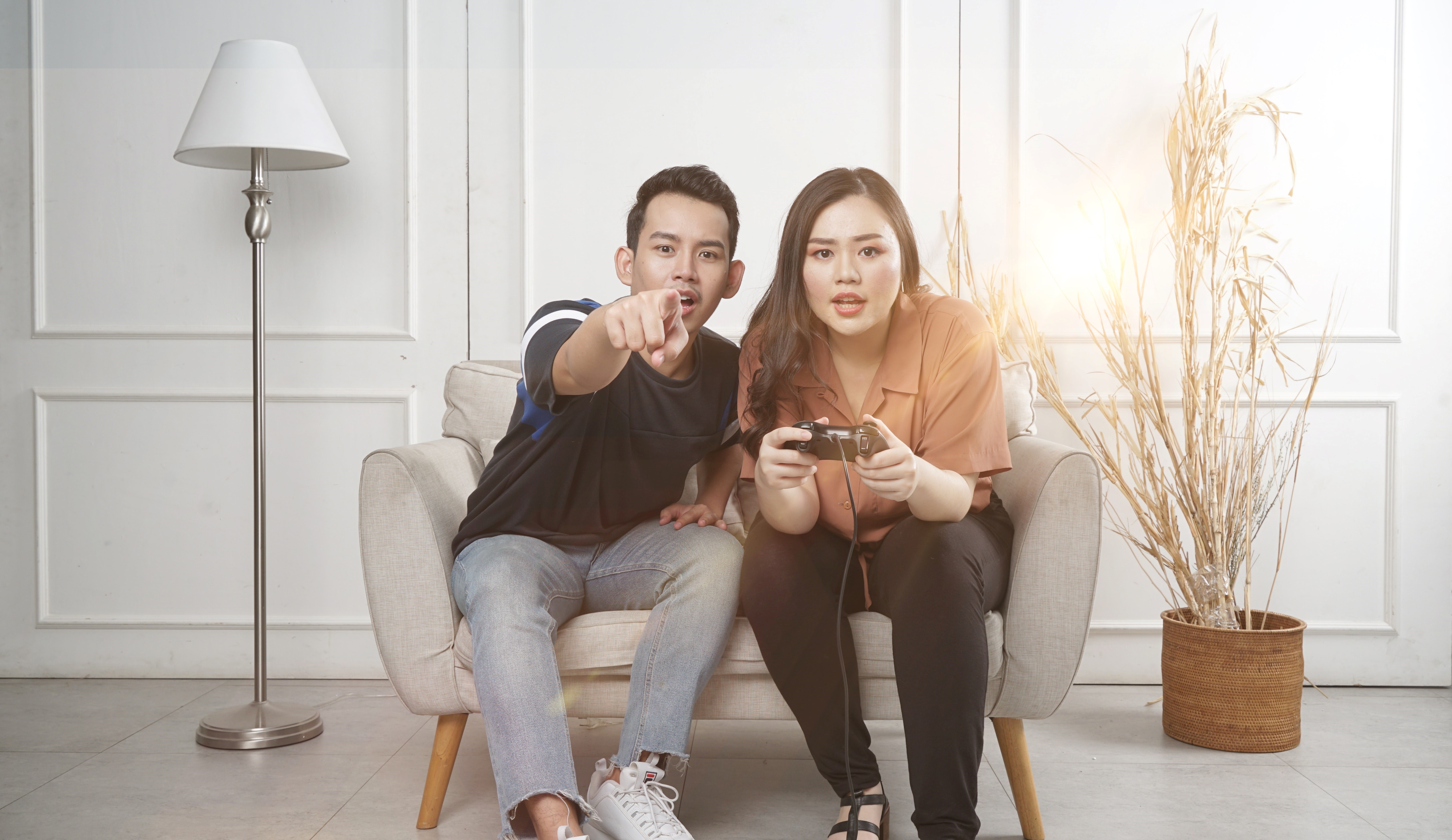 Cover image for  article: Men and Women Ages 18-25 and 26-35 Spend More Time Playing Video Games than Watching Broadcast TV 