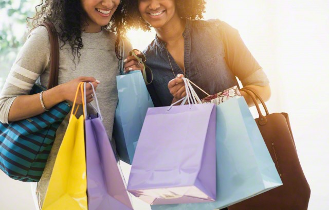 Cover image for  article: Rocking Holiday Shopping with U.S. Hispanics
