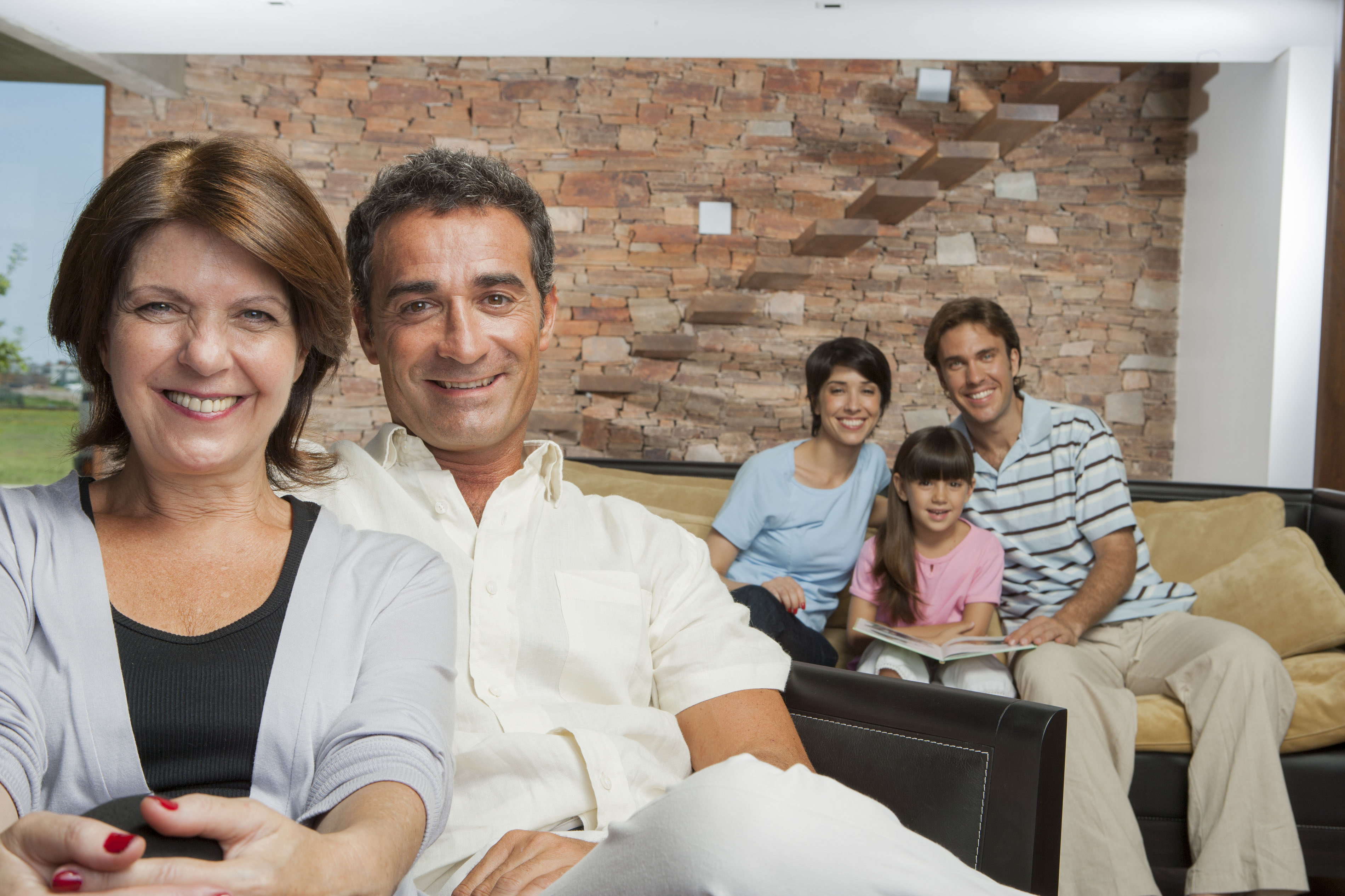 Cover image for article: Univision Simplifies Surveying of Hispanic Consumers