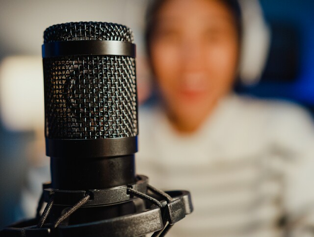 Cover image for  article: Which Is Best: Podcast Ads Read by Hosts or Announcers? NPR Has Answers