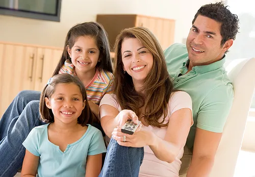 To Reach Latinx Consumers, Reflect Their Community and Values