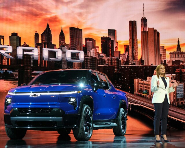 Cover image for  article: GM at CES 2022: The Sleeping Giant Wakes Up