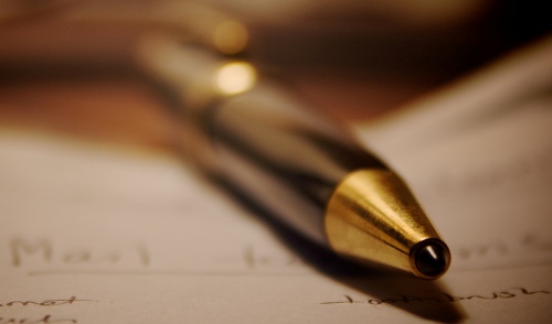 Cover image for  article: The Tweet Is Mightier Than The Pen: How Micro-Fame, Micro-Bloggers And Micro-Events Will Change The World - Shelly Palmer Report