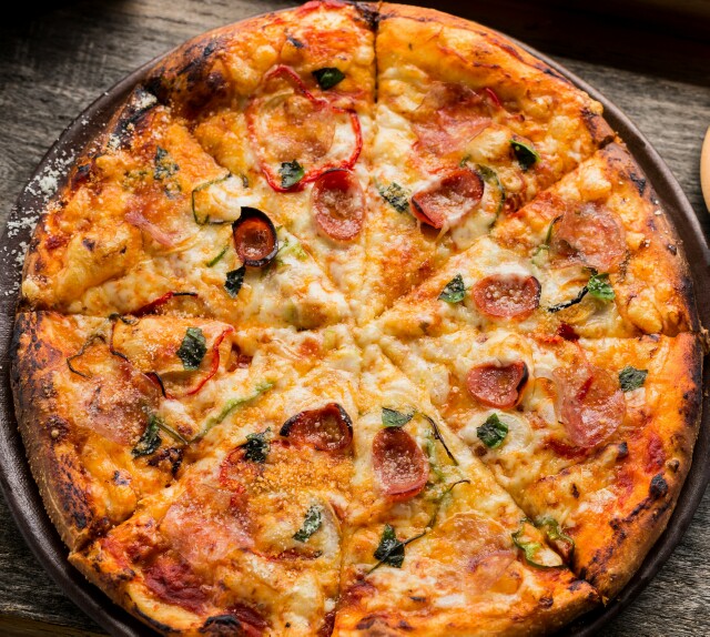 Cover image for  article: Stuart Elliott: With Papa John's, Madison Avenue Seems to Draw a Line