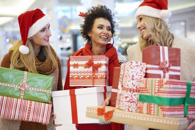 Cover image for  article: Holidays 2021: How to Reach New Shoppers This Holiday Season