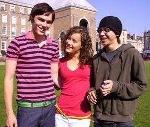 Cover image for  article: "Skins" and "Friday Night Lights" Top the Ten Best of 2008