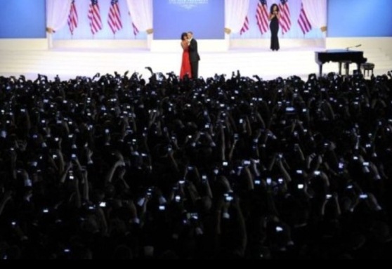 POTUS and FLOTUS dancing 2013